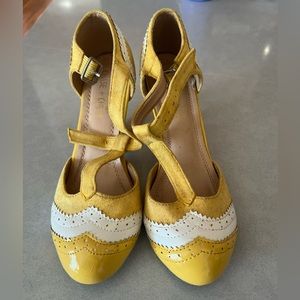 60s style yellow heels